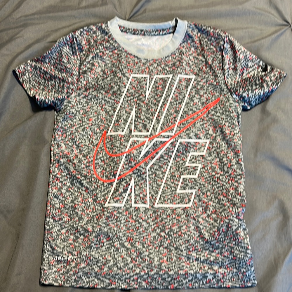 Nike boy size 6 short sleeve shirt.